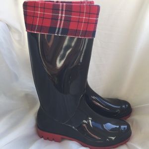 Tartan Plaid Black Red Rubber Rain boots Sz 8 Fur